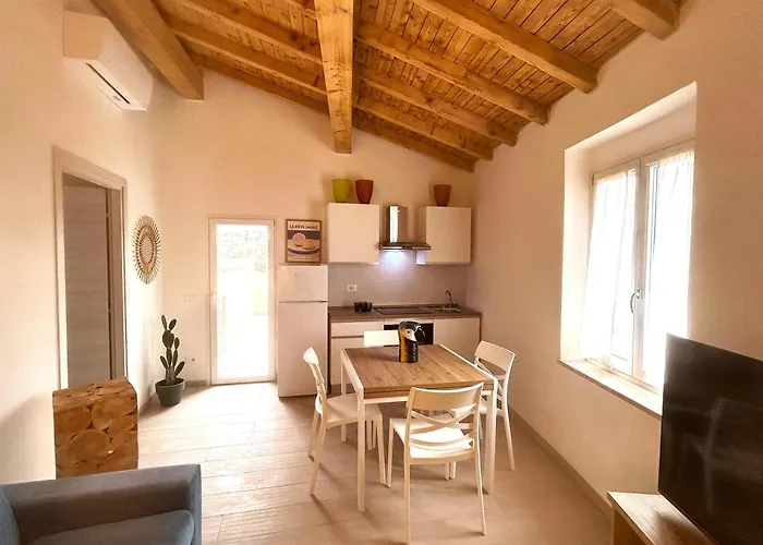 Antico Borgo San Zeno דירה ברדולינו