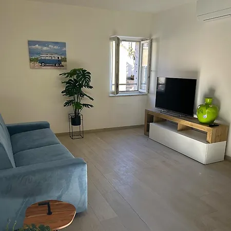 Antico Borgo San Zeno Apartman