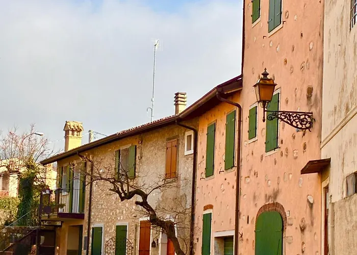 Antico Borgo San Zeno Apartamento *