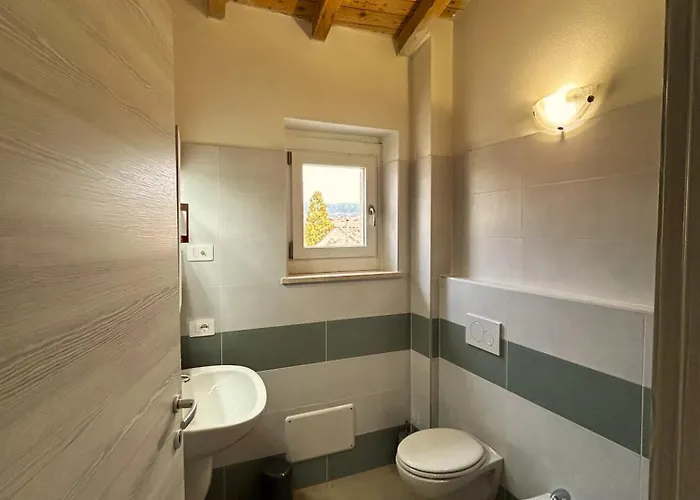 Antico Borgo San Zeno Apartamento *